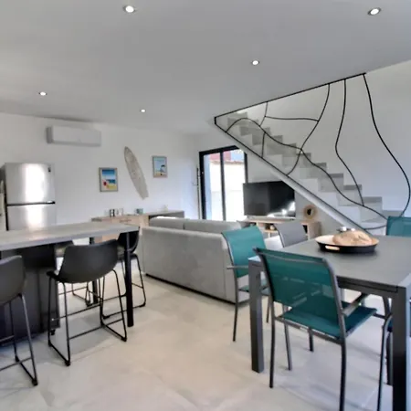 Maison T3 Avec Parking Prive *