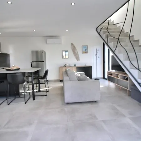 Maison T3 Avec Parking Prive Вилла *